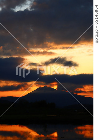 5月の田園に映える筑波山 5月の田園に映える筑波山 65146964