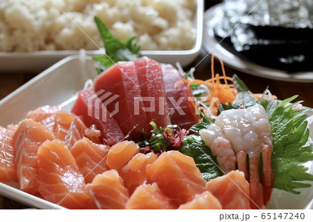 家で食べる手巻き寿司のお刺身 家で食べる手巻き寿司のお刺身 65147240