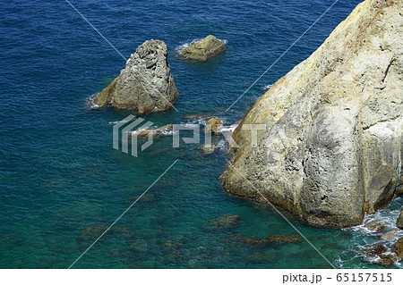 西伊豆　黄金崎の馬ロック 65157515