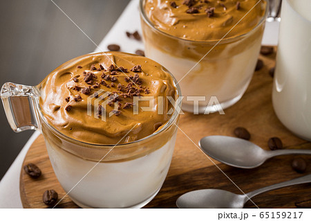 ダルゴナコーヒー - Whipped dalgona coffee ダルゴナコーヒー - Whipped dalgona coffee 65159217