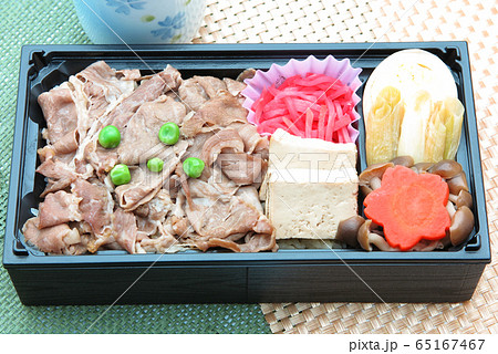 すき焼き重　弁当 65167467