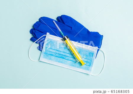 Top view of disposable surgical mask, pair of Top view of disposable surgical mask, pair of 65168305