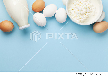 Dairy products, milk, cottage cheese and eggs 65170766