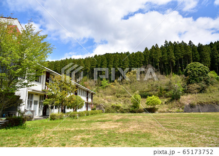 旧玖珠町立山浦中学校 2018年3月31日閉校 大分県玖珠町山浦1851-2 旧玖珠町立山浦中学校 2018年3月31日閉校 大分県玖珠町山浦1851-2 65173752