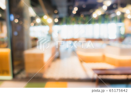 Abstract blur and defocus shopping mall in department store Abstract blur and defocus shopping mall in department store 65175642