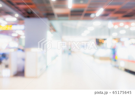 Abstract blur and defocus shopping mall in department store 65175645