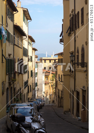 empty italian street empty italian street 65176613