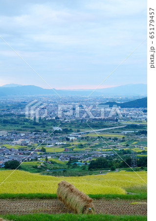 信州　千曲市と姨捨の棚田 65179457