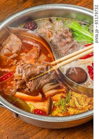中華火鍋　Chinese hot pot 65179732