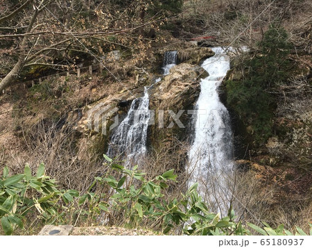 滝 滝 65180937