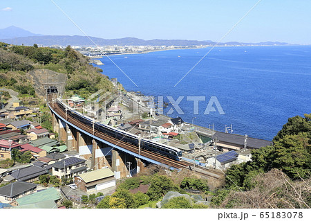 東海道本線を走るE261系 東海道本線を走るE261系 65183078