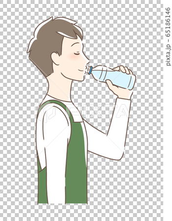 ペットボトルの水を飲む男性の横顔 65186146