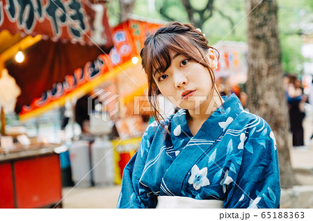 浴衣の女の子 65188363