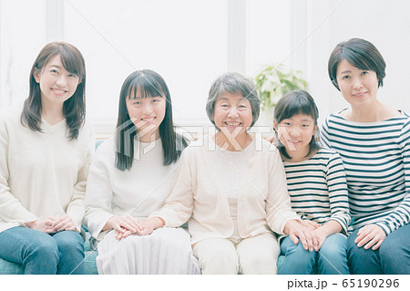 family 女の三世代 family 女の三世代 65190296