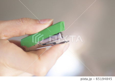 Office staple gun paper 65194845