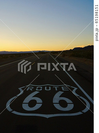 夕暮れのルート66 アメリカ カリフォルニア州 夕暮れのルート66 アメリカ カリフォルニア州 65198151
