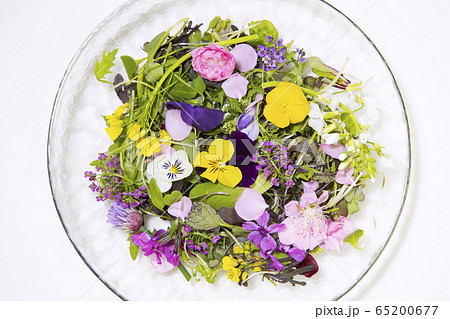 食用花のサラダ 65200677