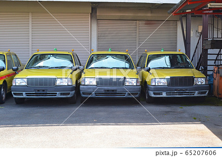 タクシー会社の経営　車両の減車・休車・廃車 65207606
