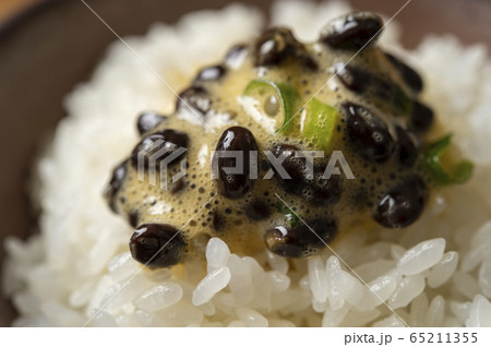 卵黄+黒豆納豆ごはん 卵黄+黒豆納豆ごはん 65211355