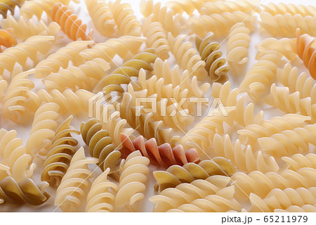 フジッリ ショートパスタの写真素材