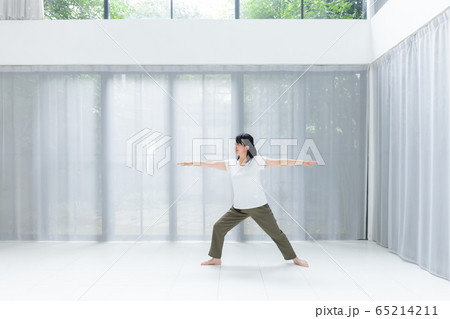 ミドル女性 65214211