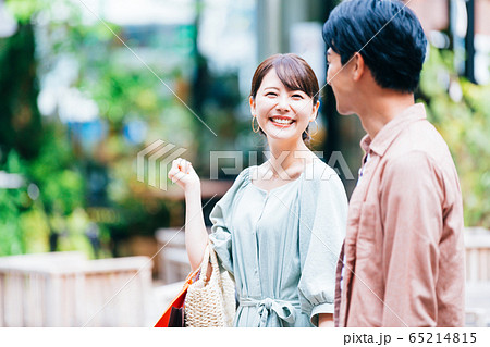 男女 買物 男女 買物 65214815