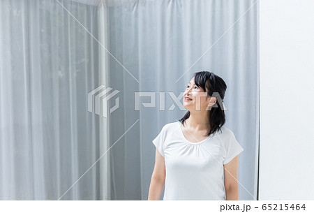 ミドル女性 65215464