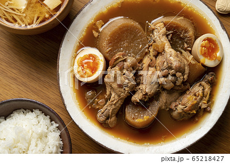 鶏手羽元と大根の煮物 鶏手羽元と大根の煮物 65218427