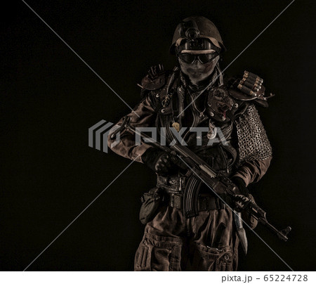 post apocalypse survivor with weapons. post apocalypse survivor with weapons. 65224728