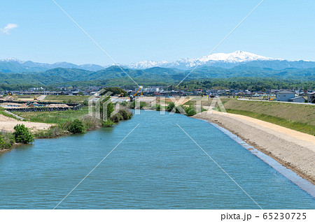 霊峰白山遠望／石川県／小松市白江大橋付近／2020年5月撮影 65230725