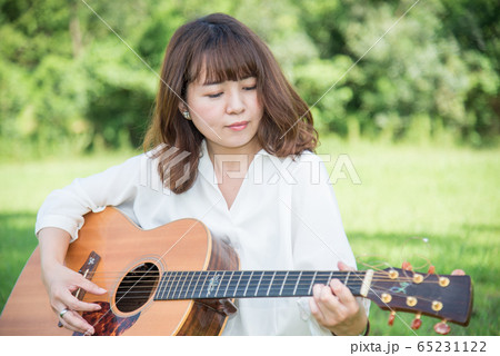 弾き語り 弾き語り 65231122