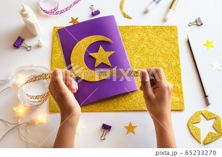 5 Diy Ramadan kareem card with golden crescent 5 Diy Ramadan kareem card with golden crescent 65233270