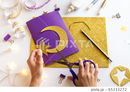 3 Diy Ramadan kareem card with golden crescent 3 Diy Ramadan kareem card with golden crescent 65233272