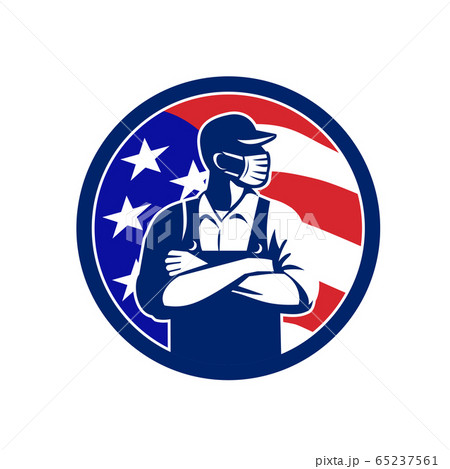 American Supermarket Worker Wearing Mask USA Flag 65237561