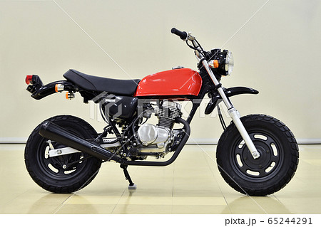 日本製の小型バイクの写真素材 [65244291] - PIXTA