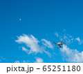 月とドローン 65251180