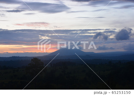 Sala Dusita Sunrise Viewpoint. Thung Salaeng Luang Sala Dusita Sunrise Viewpoint. Thung Salaeng Luang 65253150