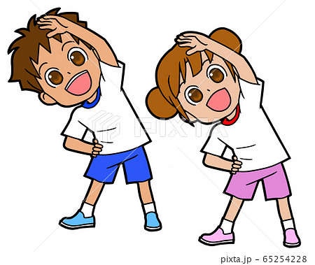 体操をする子供二人 65254228