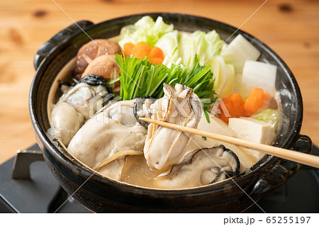 牡蠣の味噌鍋 牡蠣の味噌鍋 65255197