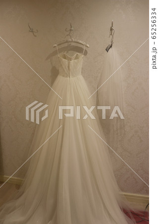 結婚式、ウェディングドレス、ベール、白、アロヒナリノ、alohina rino 65256334