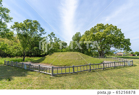 平原遺跡(ひらばるいせき)は、福岡県糸島市 平原遺跡(ひらばるいせき)は、福岡県糸島市 65256878