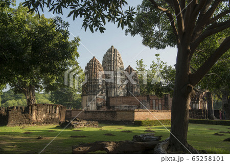 ASIA THAILAND SUKHOTHAI WAT SI SAWAI TEMPLE 65258101