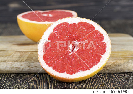 red grapefruit red grapefruit 65261902