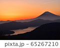 芦ノ湖の夕焼け 65267210