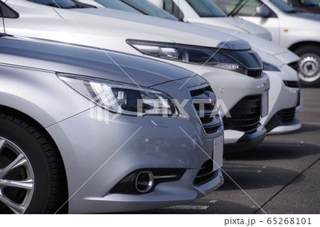 駐車場　交通イメージ　ビジネスイメージ 65268101