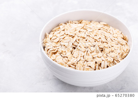 Old fashioned rolled oats 65270380