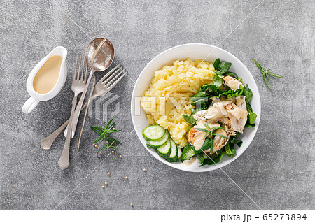 Mashed potato with grilled chicken and spinach Mashed potato with grilled chicken and spinach 65273894