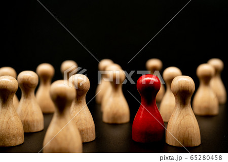 人混みのイメージ　感染者　模型 65280458