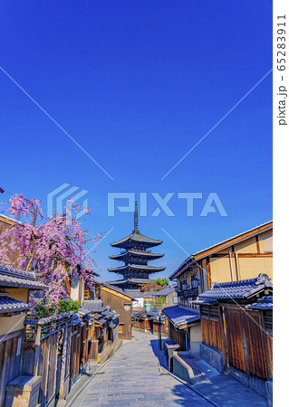 京都 春の八坂の塔(法観寺) 京都 春の八坂の塔(法観寺) 65283911