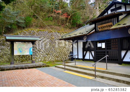箱根関所資料館・箱根関所跡・周辺図の看板と建物・神奈川・箱根(1) 箱根関所資料館・箱根関所跡・周辺図の看板と建物・神奈川・箱根(1) 65285382